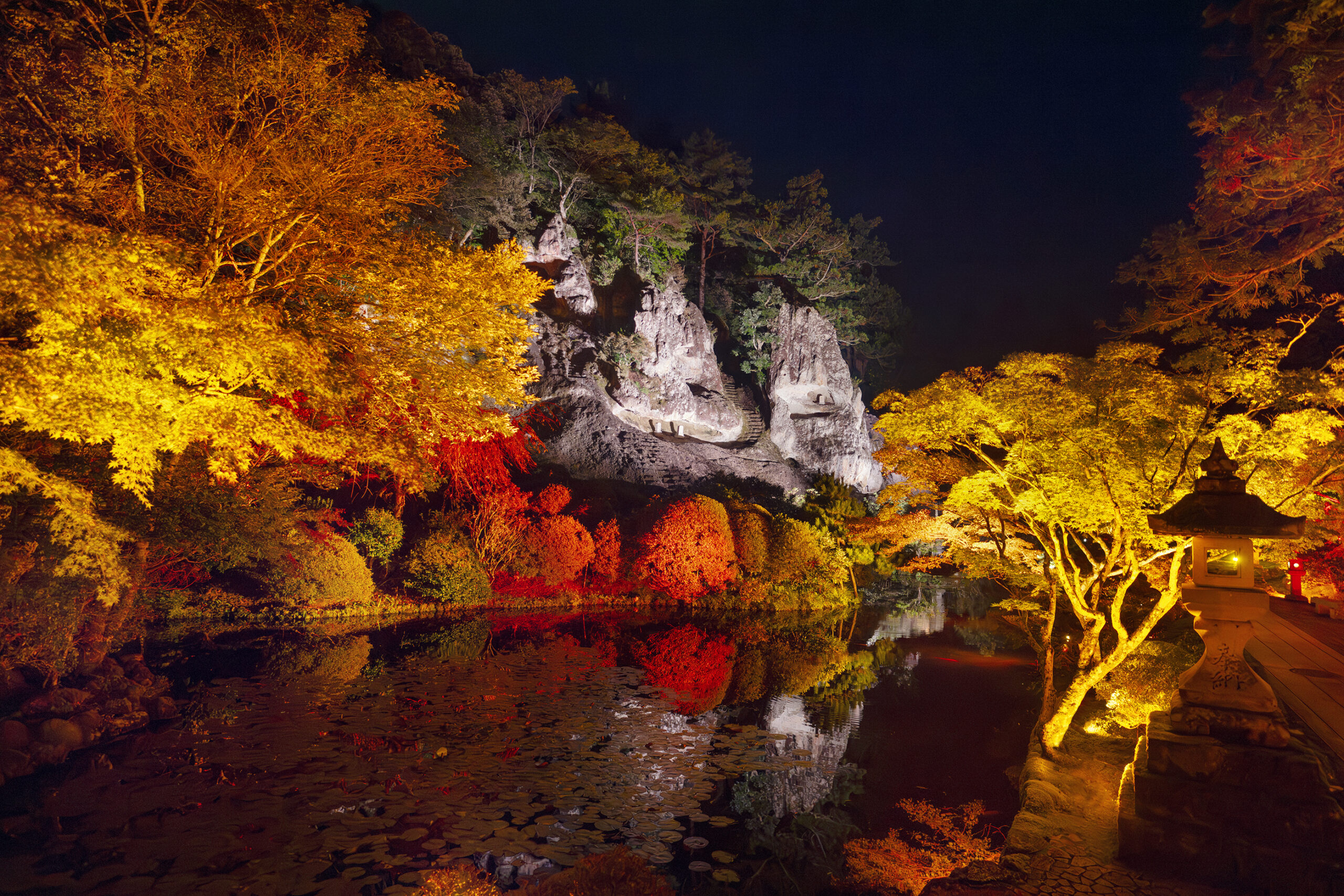 NAKED夜さんぽ™ 石川・那谷寺